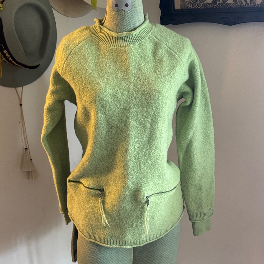 Sundance size medium Women's Green Sweater